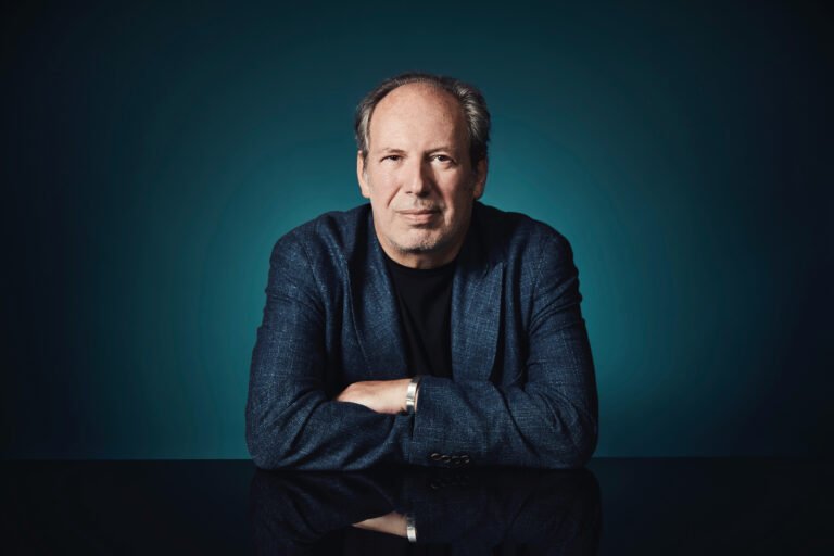 Hans Zimmer y el equipo de Bleeding Fingers Music pondrán música a la nueva serie de Harry Potter El compositor Hans Zimmer, encargado de la música de la serie Harry Potter de HBO.