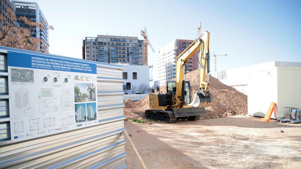 Inicio de las obras de las nuevas viviendas de protección pública en el barrio de Malilla de València.