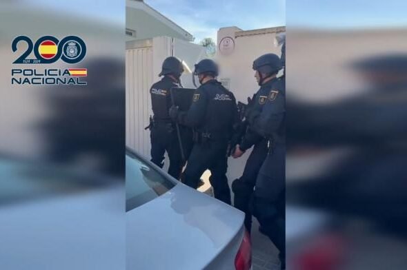 Imagen de la operación de la policía nacional de una red de narcotráfico