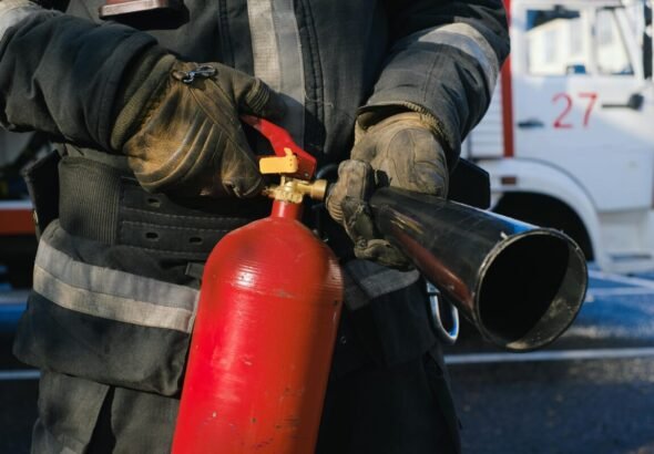 Imagen para ilustrar los restos del incendio en las discotecas Teatre y Fonda Milagros de Murcia.