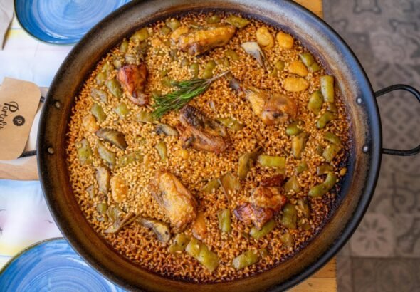 Una paella valenciana para el concurso World Paella Day 2026