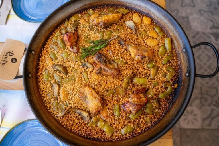 Una paella valenciana para el concurso World Paella Day 2026
