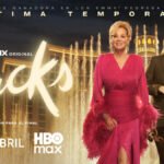 HBO Max estrena la quinta y última temporada de Hacks el 10 de abril Cartel oficial de la quinta y última temporada de Hacks.