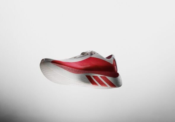 Nuevo lanzamiento de las superzapatillas Hyperboost Edge de Adidas.