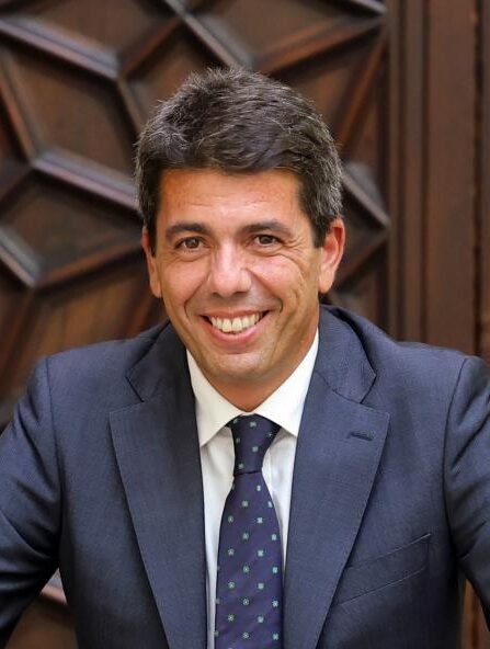 El TSJCV rechaza por unanimidad investigar al expresidente Mazón por la gestión de la Dana Carlos Mazón, expresidente de la Generalitat Valenciana, en una imagen institucional