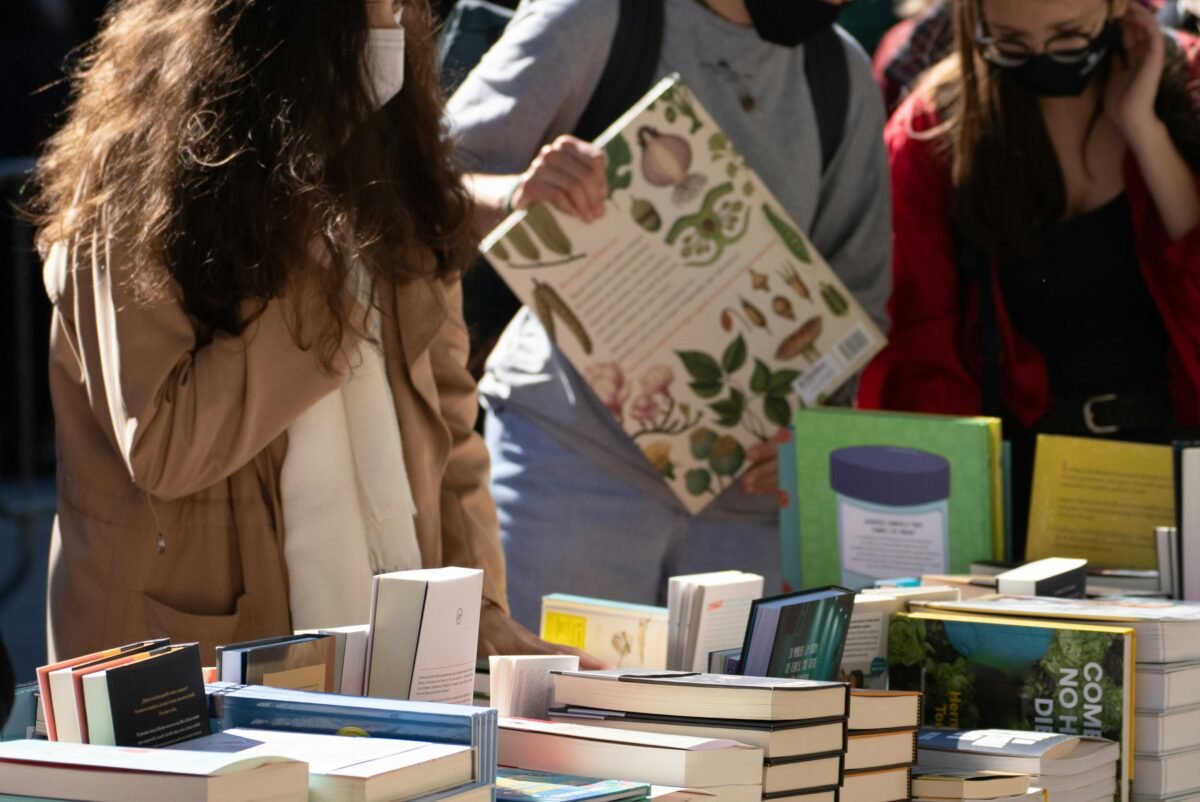 LA Feria del Libro de Valencia. Una imagen para recrear la 61º edición de 2026