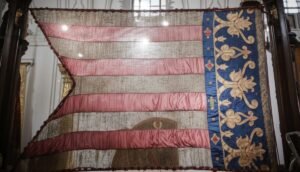 Recreación artística digital de la Reial Senyera de Valencia.