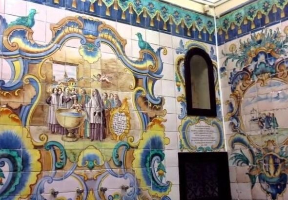 Fachada histórica en València relacionada con la ruta de Sant Vicent. Ferrer.