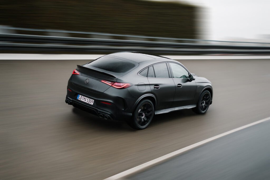 Nuevo Mercedes-AMG GLC 53 4MATIC+: motor de 449 CV y estreno de modo Drift Exterior lateral trasera del nuevo Mercedes-AMG GLC 53 4MATIC+ 2026
