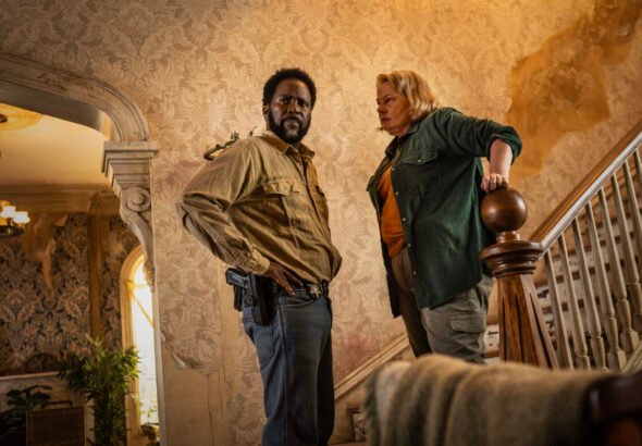 Imagen de uno de los episodios de la cuarta temporada de la serie FROM.