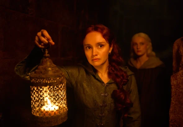 Imagen de unos de los episodios de 'La Casa del Dragón' con Olivia Cooke