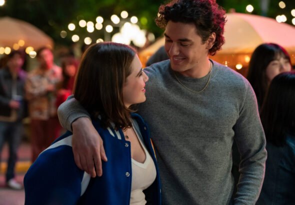 Imagen de una escena de la serie Off Campus