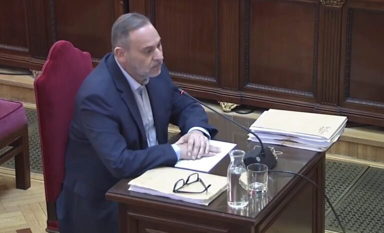 Imagen de Ábalos en su declaración en el juicio