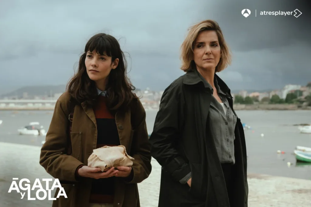 Antena 3 lanza las primeras imágenes de 'Ágata y Lola' en Vigo Eva Martín y Mireia Oriol en Ágata y Lola, nueva serie de AtresMedia