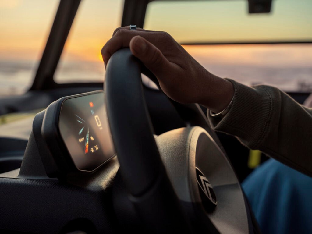 Citroën Ami Rip Curl: edición limitada con nuevo cuadro digital y estética de surf Imagen del interior del nuevo Citroën Ami Rip Curl edición limitada con vistas del volante