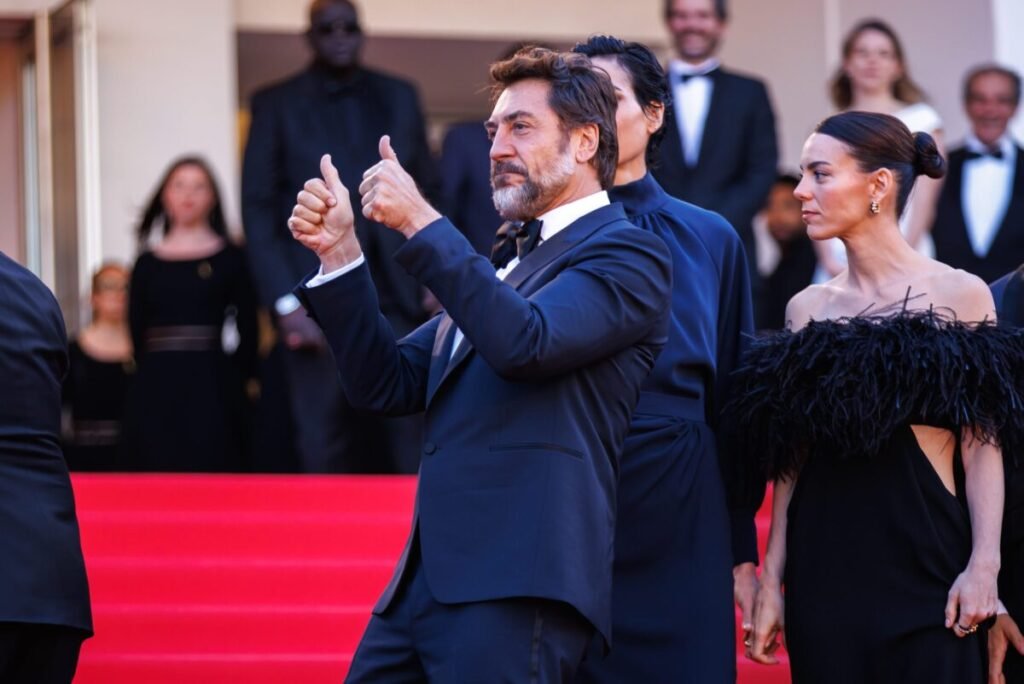 Javier Bardem y Victoria Luengo conquistan Cannes con el regreso de Sorogoyen Javier Bardem en un posado de la alfombra roja del Festival de Cannes 2026