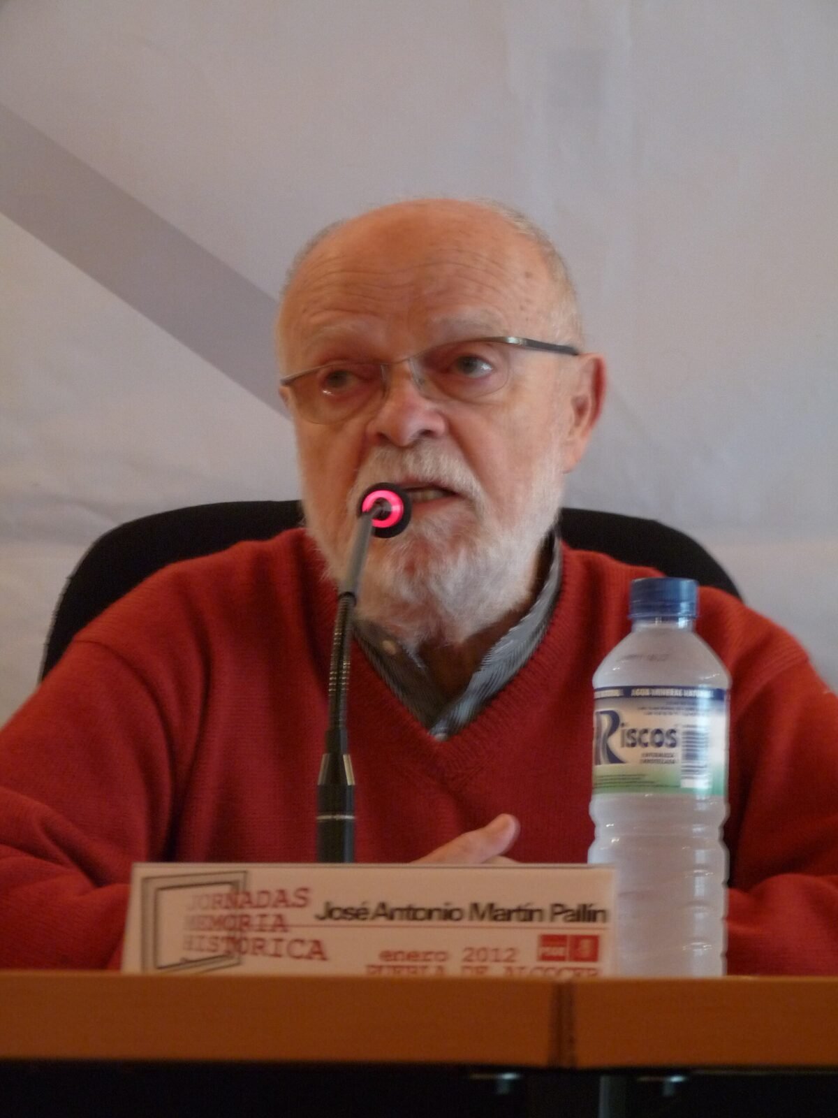 ¿Quién es José Antonio Martín Pallín? Trayectoria, pensamiento y obra del magistrado emérito Imagen de José Antonio Martín Pallín en las III Jornadas Regionales sobre Memoria Histórica