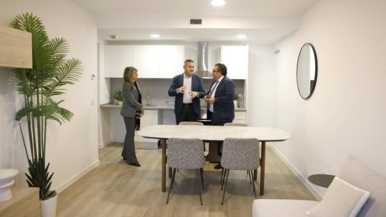 Imagen del piso piloto de una de las viviendas del Plan Vive 2026 en Boadilla, Madrid