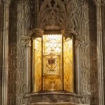 Imagen que muestra el Santo Cáliz en la Catedral de Valencia.