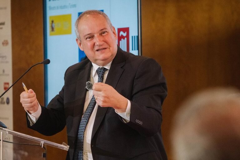 15 millones para hostelería: el plan contra la crisis energética Imagen que muestra al Ministro de Industria y Turismo, Jordi Hereu en una intervención