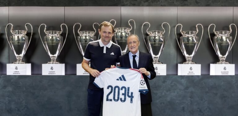 La alianza infinita del Real Madrid que busca batir todos los récords Imagen que muestra a Bjørn Gulden junto a Florentino en la firma del contrato con adidas y el Real Madrid hasta 2034