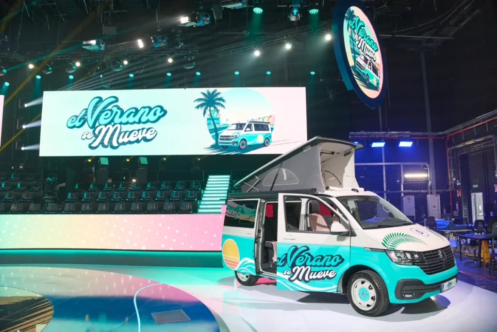 De ruta en furgoneta con Kike Quintana: el nuevo programa de las tardes de Telecinco Imagen que muestra la furgoneta de El Verano se mueve, el nuevo programa de Telecinco