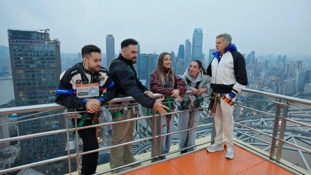 De la Gran Muralla al bungee jumping más alto del mundo: los secretos del nuevo viaje de Jesús Calleja Imagen de los invitados en el nuevo programa de Jesús Callega