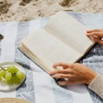 Tres lecturas imprescindibles para este verano. El libro que acompaña en la playa.
