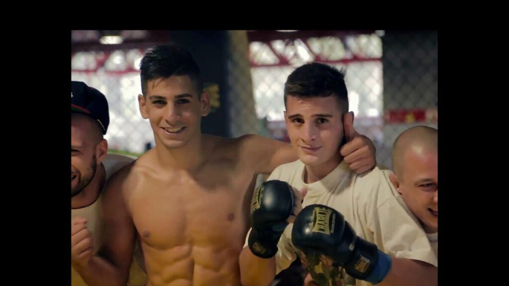 Los Topuria llega este 5 de junio a HBO Max Imagen que muestra a Ilia Topuria en una imagen de archivo cuando era joven.