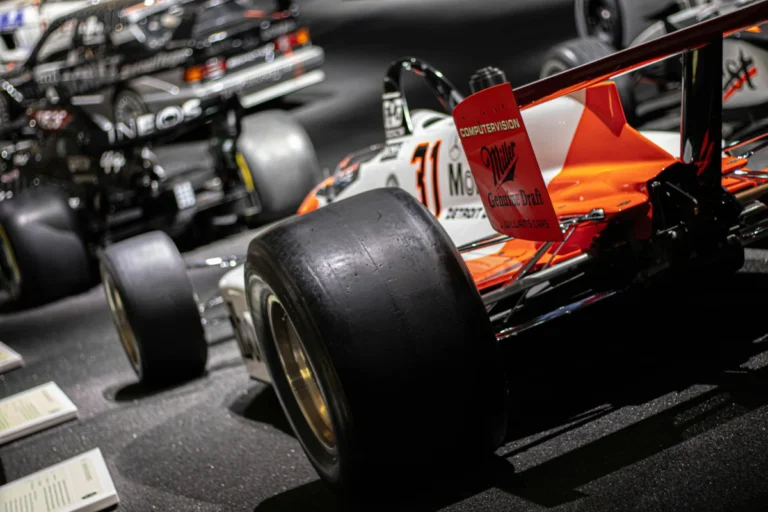 Imagen que muestra un Fórmula 1 para ilustrar los días del circuito de MADRING