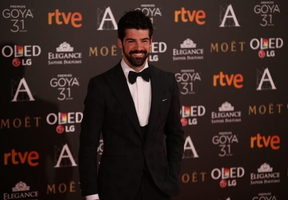Imagen que muestra a Miguel Angel Muñoz en un photocall