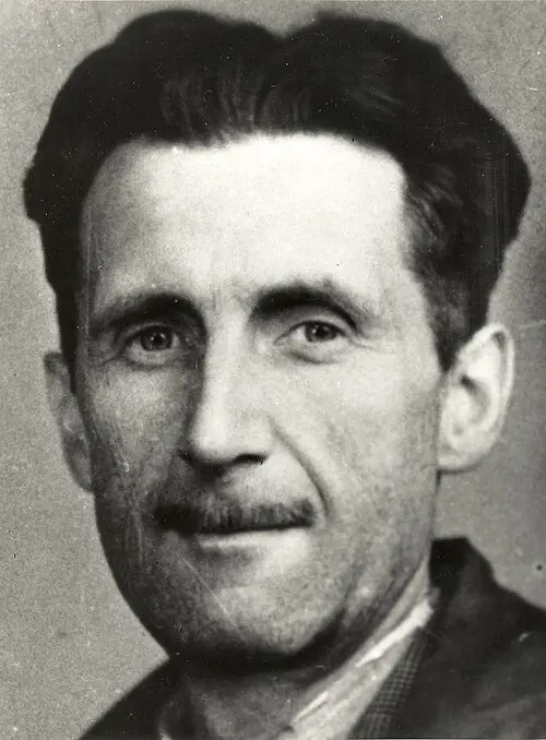 La misteriosa vida y las sombrías predicciones de George Orwell Imagen que muestra un retrato de George Orwell antes de 1950
