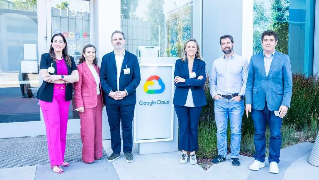 Imagen que muestra a la delegación enviada a Silicon Valey