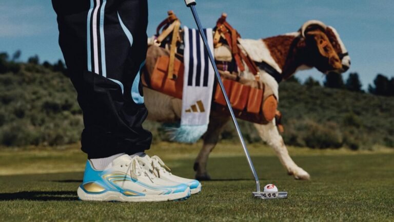 Imagen que muestra las nuevas zapatillas adidas CODECHAOS MESSI SPIKELESS GOLF SHOES con la cabra de fondo