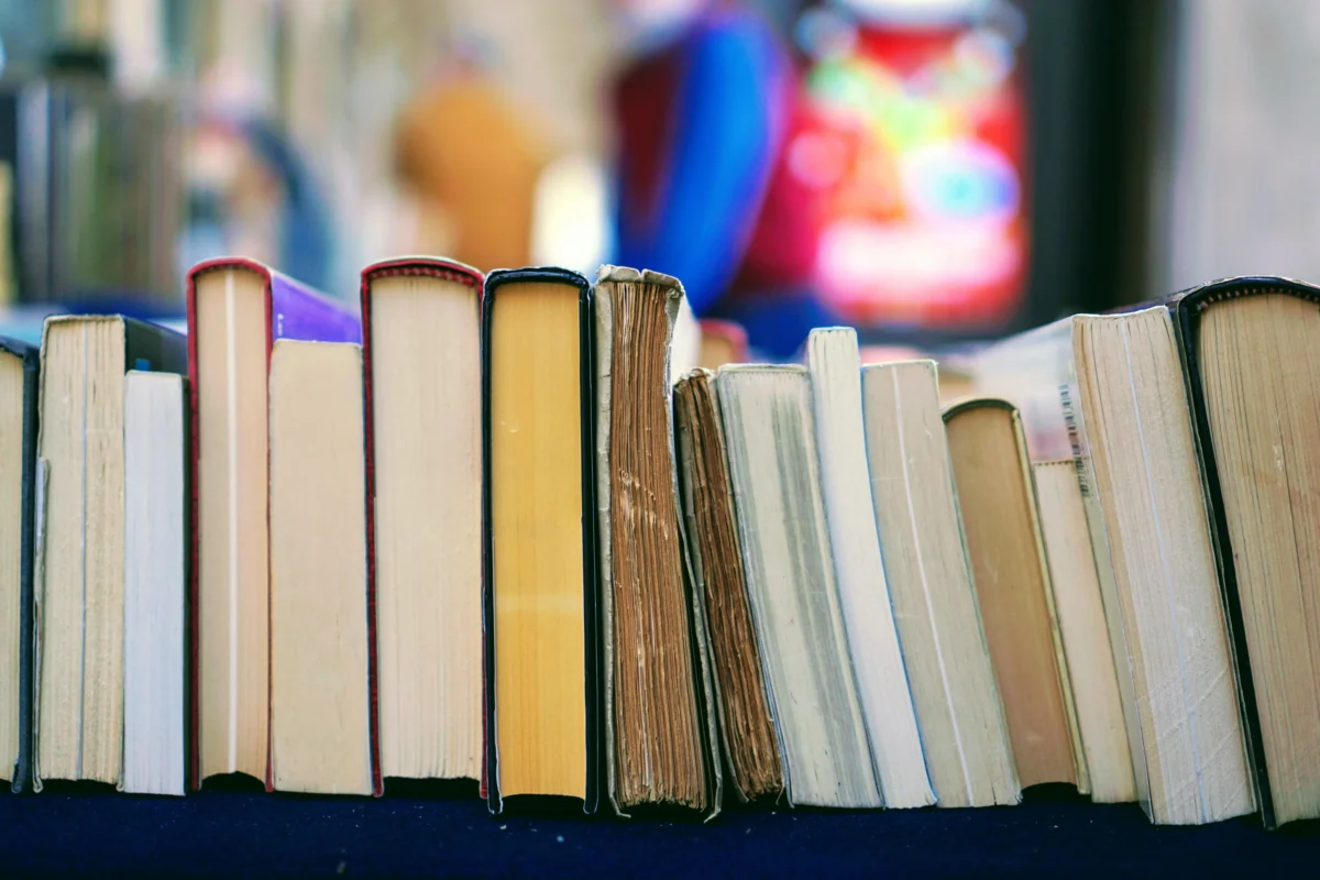 Imagen que muestra los diez libros más vendidos de la historia