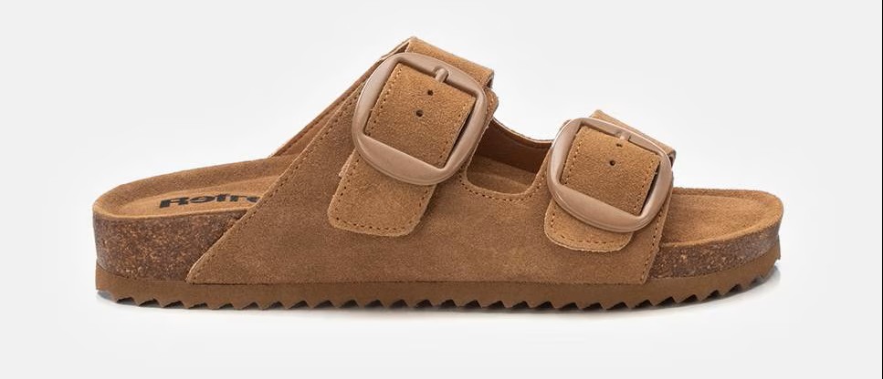 Si vas a caminar mucho estas vacaciones, el detalle en la suela de estas sandalias te salvará la vida Sandalías Refresh de piel planas
