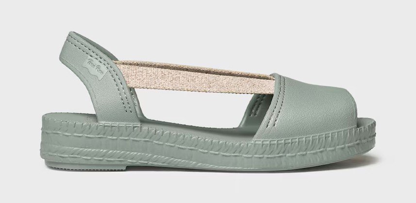 Ni zapatillas de deporte ni sandalias de siempre: la alternativa que triunfa este verano Sandalias Toni Pons de color verde menta