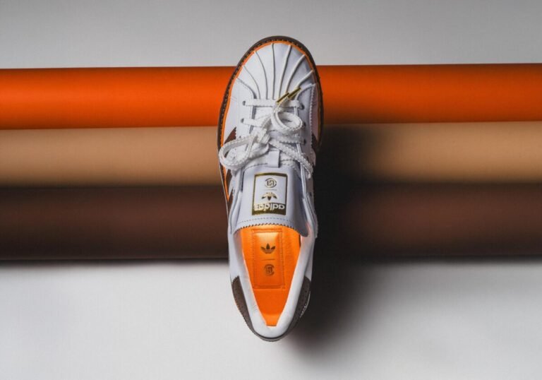 Adiós a aburrirte con las zapatillas blancas de siempre Las CLOT Superstar by Edison Chen rediseñan el diseño clásico de las zapatillas blancas con una piel de exclente calidad.