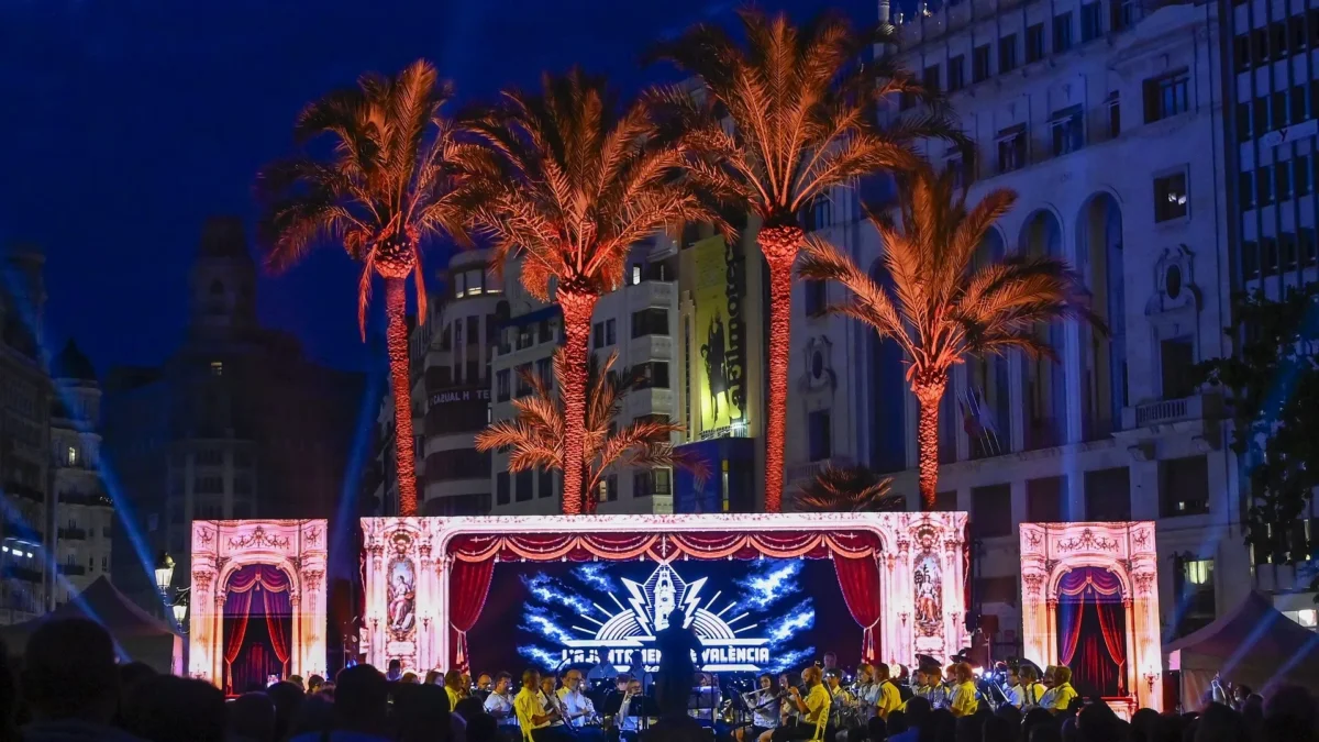 Imagen que muestra un concierto del arranque de la Feria de Julio de Valencia