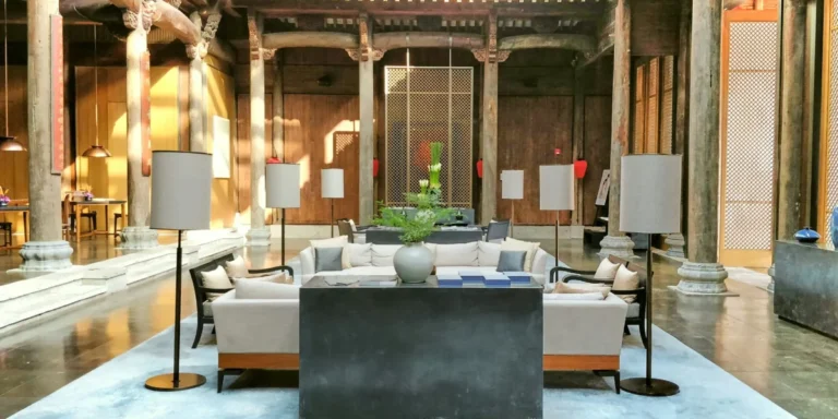 Imagen que muestra el hall de uno de los hoteles.