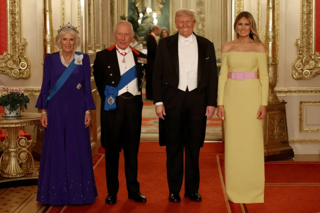 La cara B de Michael Jackson encabeza la impresionante batería de documentales de Movistar Plus+ en agosto Imagen que muestra a los Reyes de Reino Unido y Donald Trump junto a Melania Trump en la visita de Estado