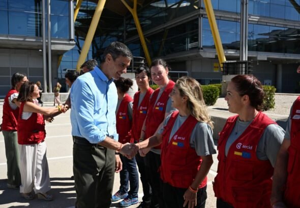 Recién llegados de Venezuela, el equipo START de España, es recibido por el Presidente Pedro Sánchez