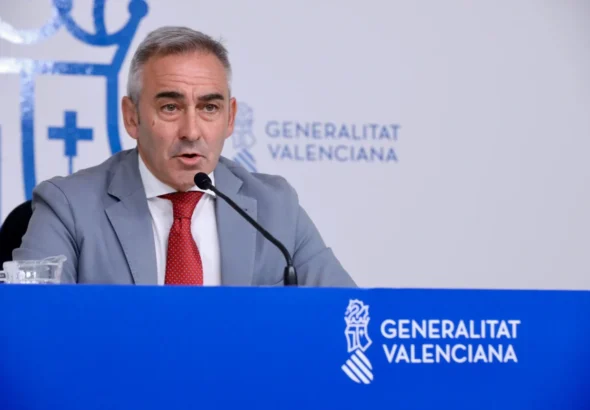 El Pla Edificant multiplica su inversión para la Comunitat Valenciana. En la imagen Miguel Barrachina explica la ampliación de inversión.