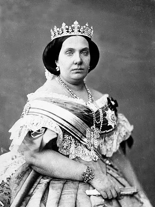 Retrato fotográfico de la reina Isabel II de España.