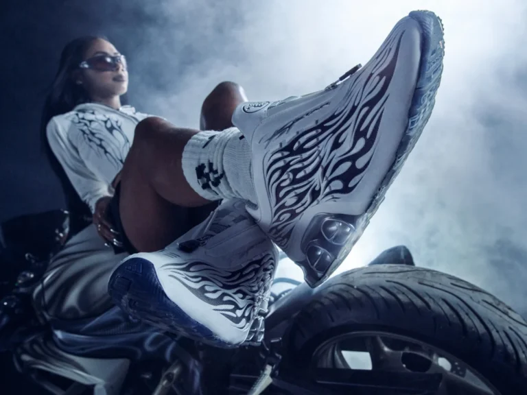 Las nuevas adidas Originals Hellstar MEGARIDE S2 2 puestas y vistas de lateral