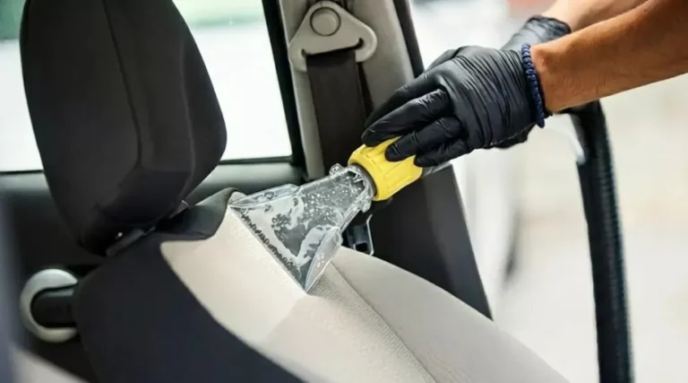Imagen del lavado de coches completo con tapiceria e interior desinfectado