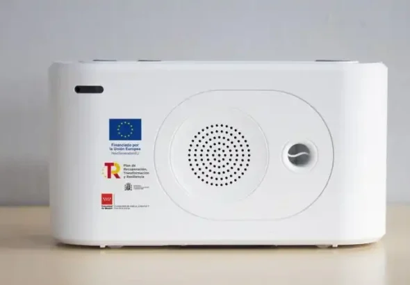 Teleasistencia avanzada con un dispositivo inteligente para el hogar